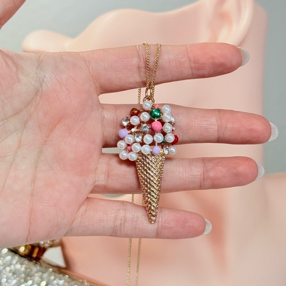 ⚜️ Gold Ice Cream Cone Pendant Necklace 🍦💎 - Picture 4 of 6